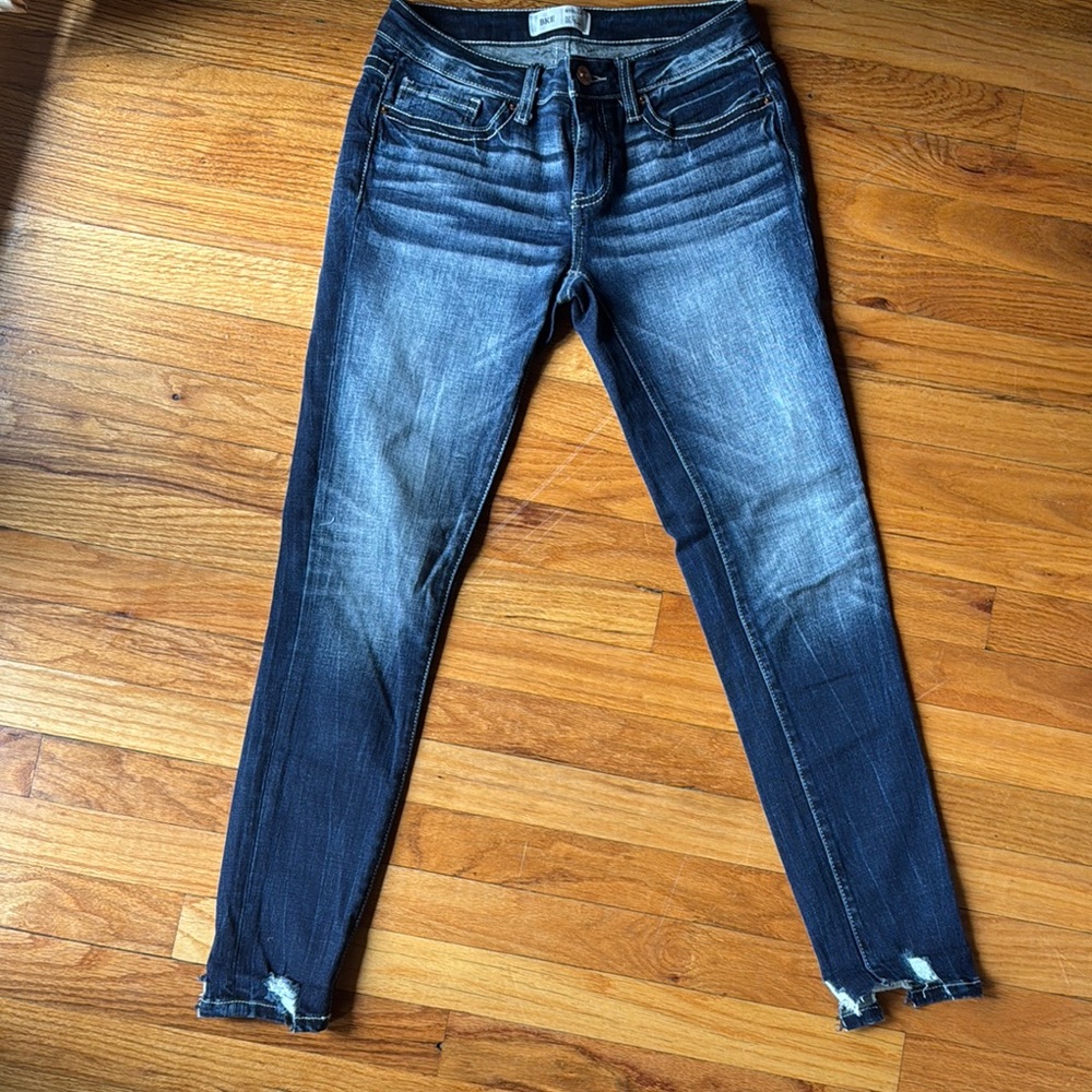 Blue Skinny Jeans with Tapered Leg and Raw Hem
